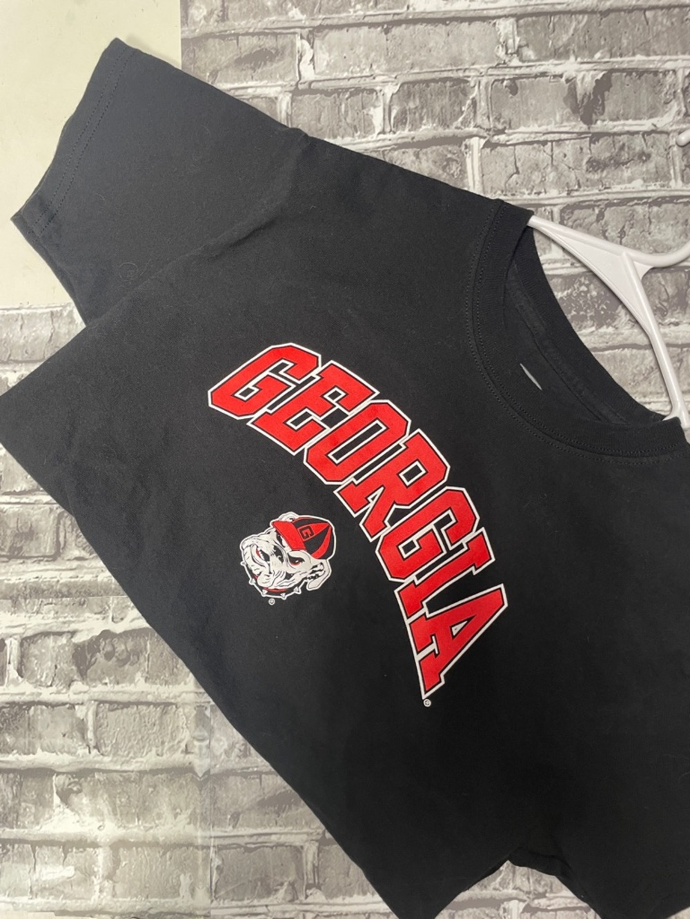 Georgia Bulldogs 
Russell Athletic Black T‑Shirt with Red Graphic